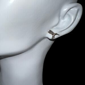 Dainty Silver Tone Hummingbird Stud Earrings Nature Inspired Bird Post Modern